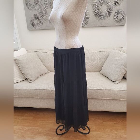 Vince Camuto Tiered Maxi Skirt sz Lg - Picture 6 of 12